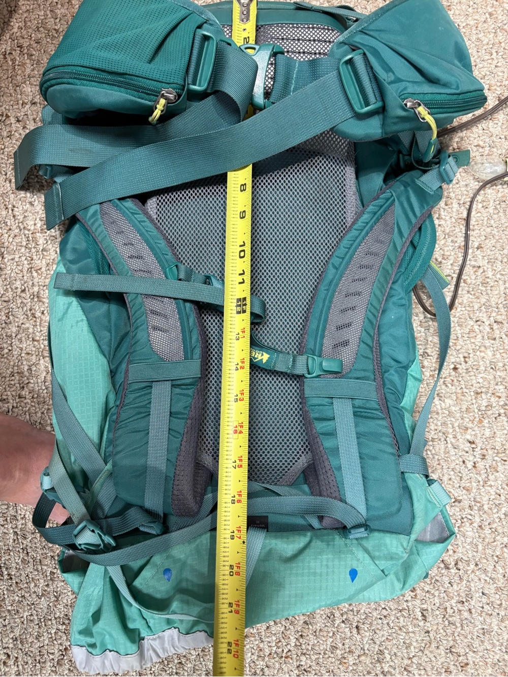REI Co-op Traverse35 Women’s Medium Light Teal and Gray Hiking Backpack - Picture 6 of 13